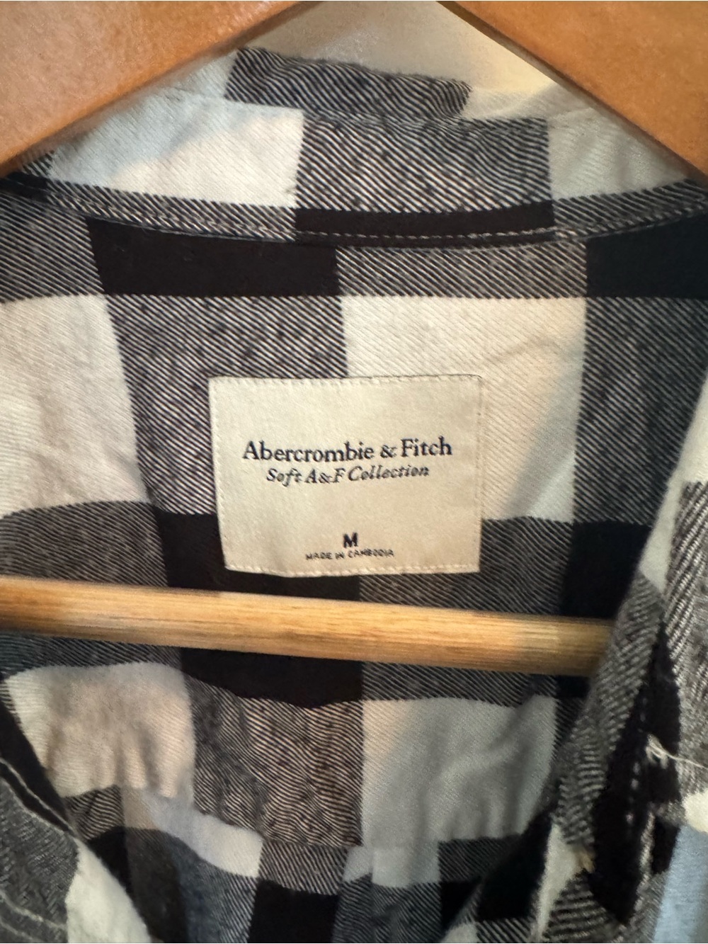Abercrombie & Fitch Black and White Plaid Shirt - Picture 2 of 3